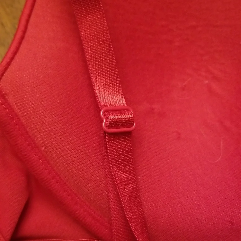 Very Festive Pretty Red Bra size 34C